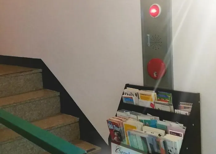 Cheonggye Haus Хостел Сеул